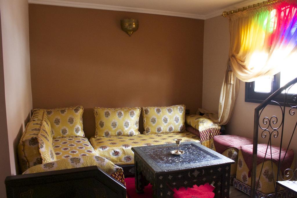 Collier De La Colombe Hotel Meknès Kamer foto