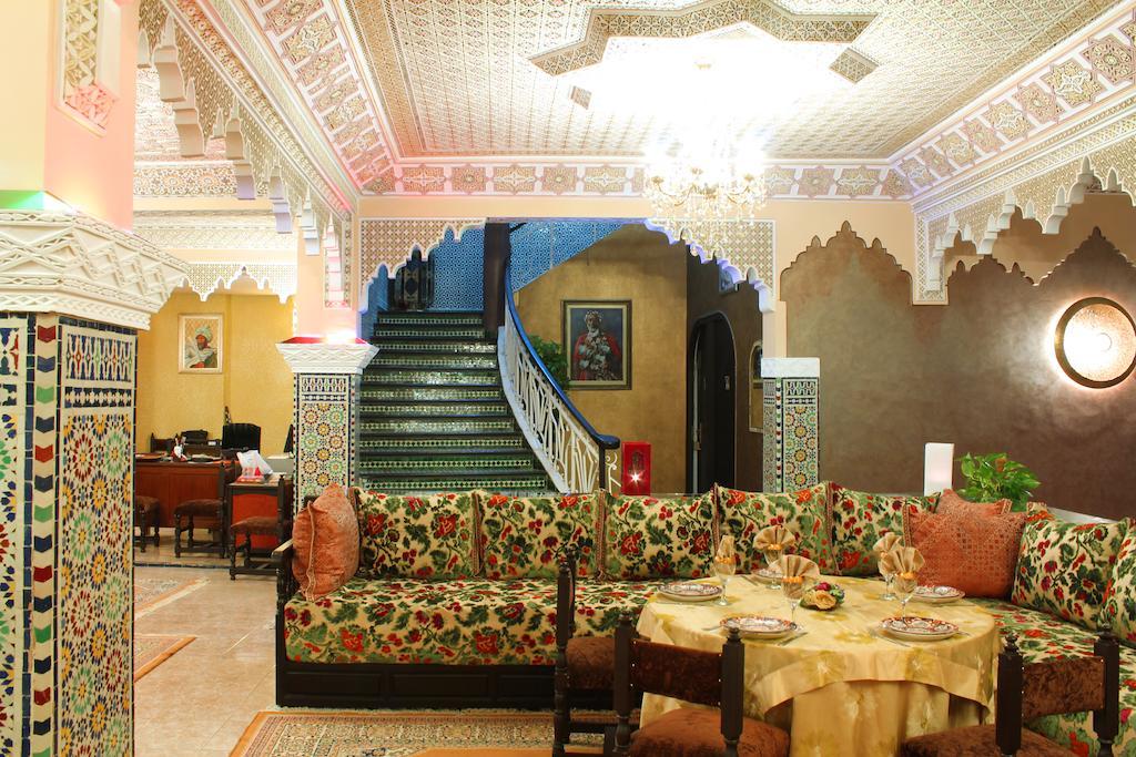 Collier De La Colombe Hotel Meknès Buitenkant foto