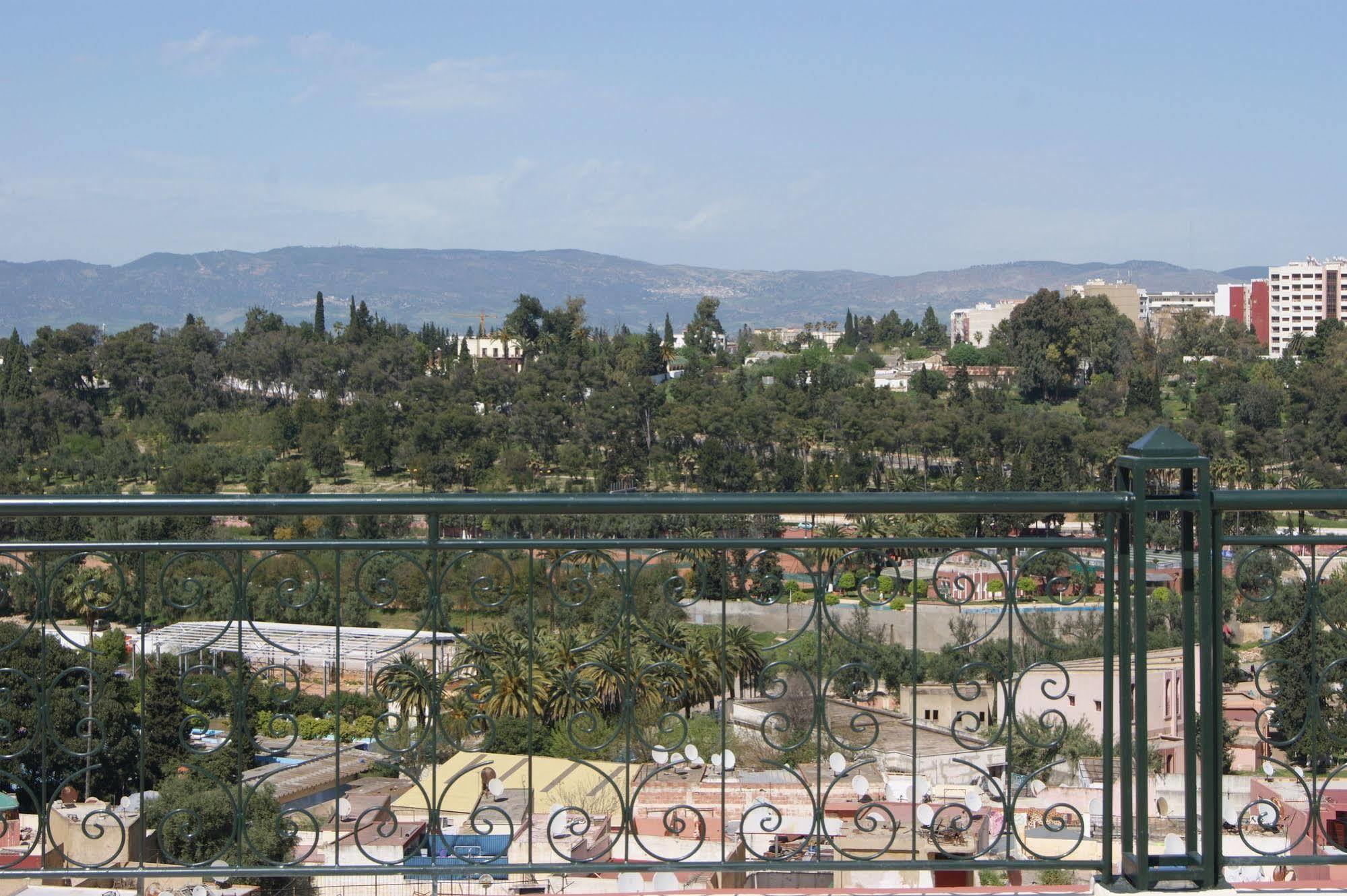 Collier De La Colombe Hotel Meknès Buitenkant foto